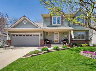 4912 83rd St, Urbandale, IA 50322
