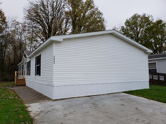 2nd image of 5223 Rhine Dr