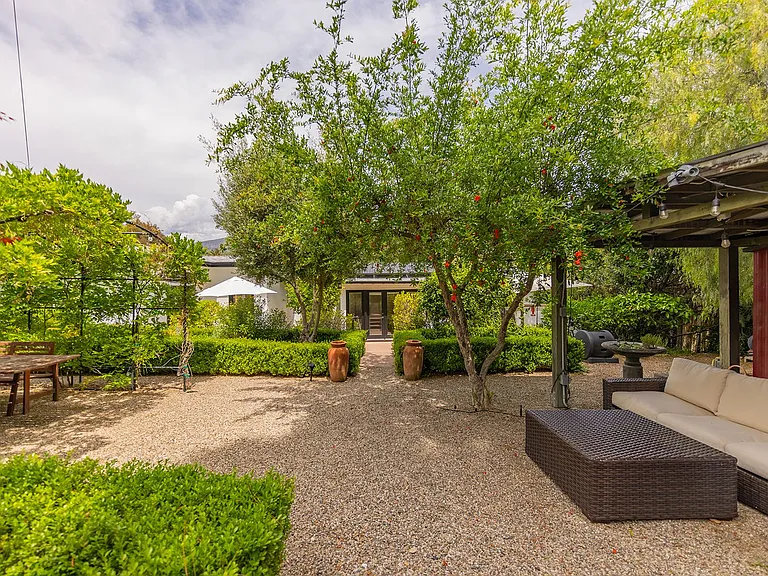 413 W Matilija St — Photo 30
