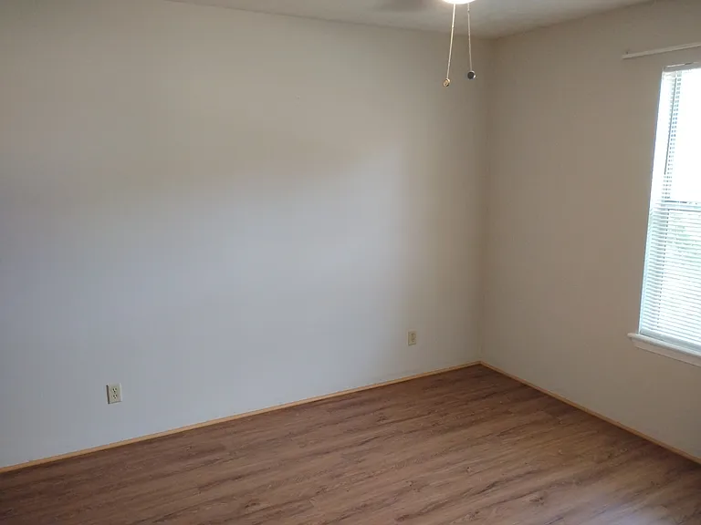 600 Park Ave #4 — Photo 9