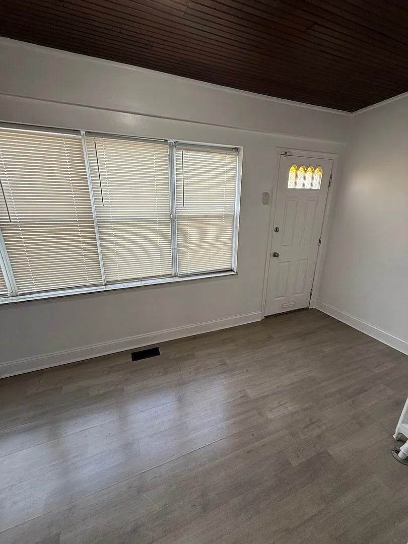Modern 4 bedroom Home-Southwest Philadelphia — Photo 4