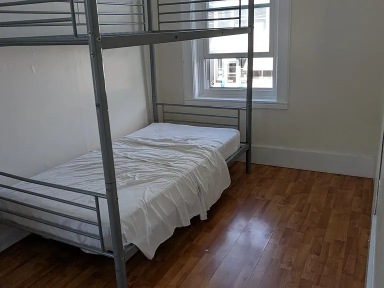 22 Sand St #2 — Photo 3