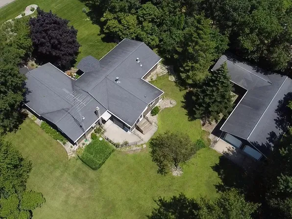 522 South RIDGE CIRCLE, Nekoosa, WI 54457