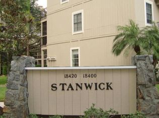 18400 SE Wood Haven Ln APT J, Tequesta, FL 33469