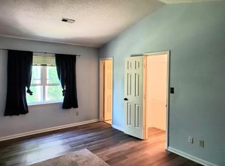 9500 Charolais Ln, Charlotte, NC 28213