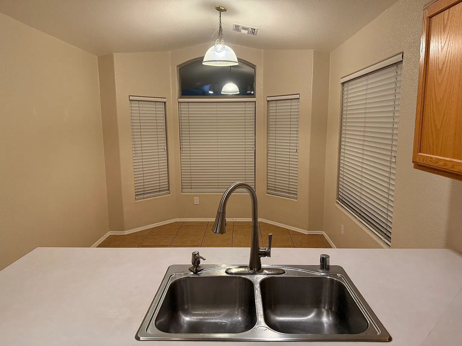 3 bed, 1533 sqft, $2,299 — Photo 4