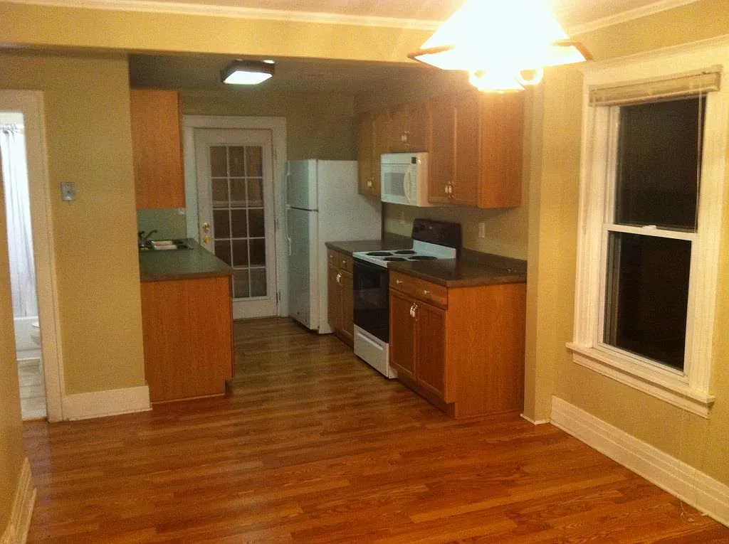 Building Photo - 1816 Martin Ave #2