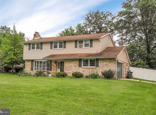 4080 Mulberry Ln, Dover, PA 17315