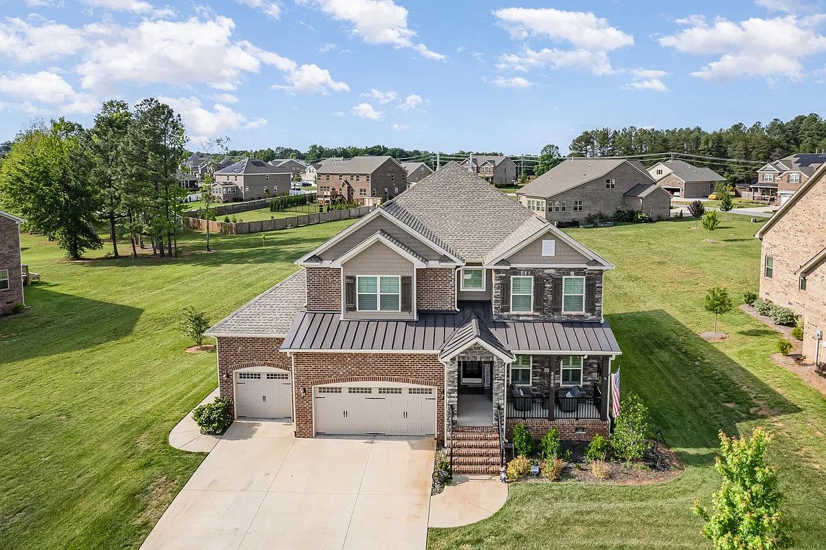 Building Photo - 6006 Tanoak Ct
