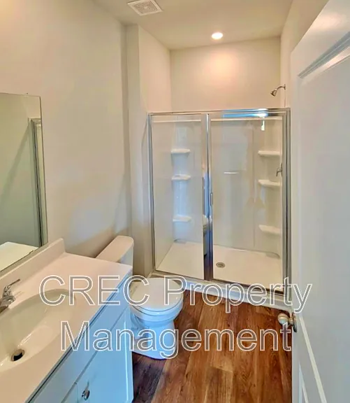 817 Lilyford Ln — Photo 14