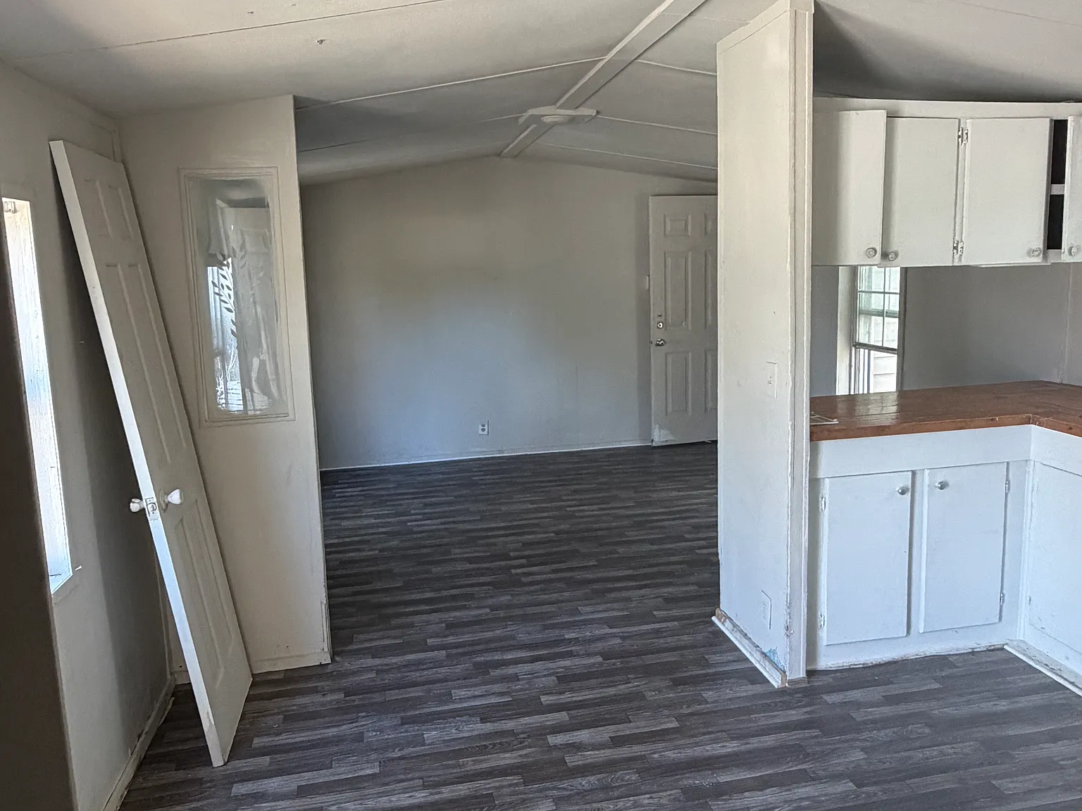 3 bed, 1000 sqft, $950 — Photo 4