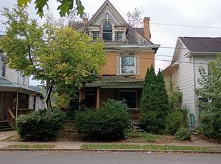 68 W Lincoln St, Waynesburg, PA 15370