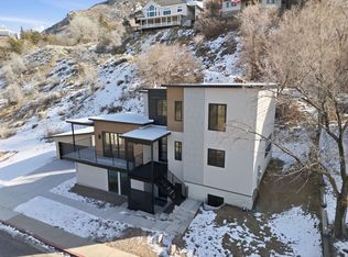 7571 S Prospector Dr, Salt Lake City, UT 84121