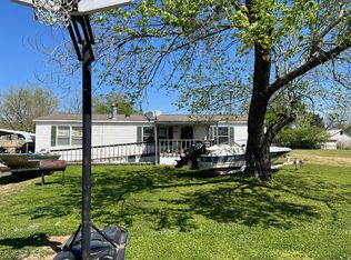 105 9th St, Warner, OK 74469