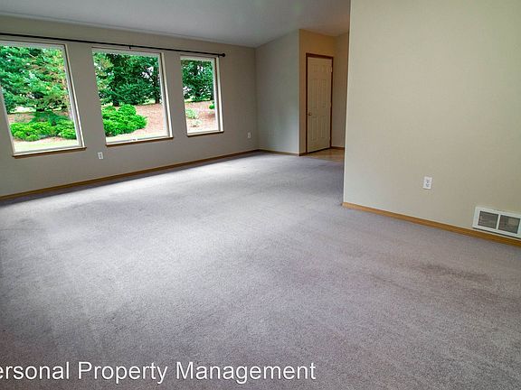 4th image of 1312 SE 352nd Ave