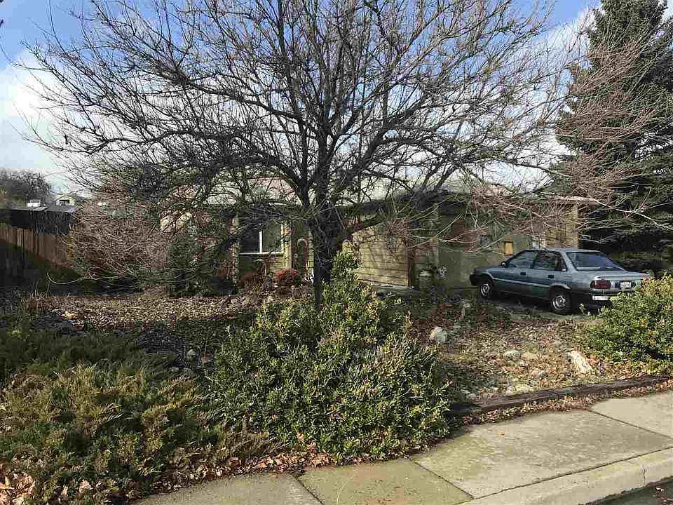 1313 Comstock Dr, Yreka, CA 96097 Zillow