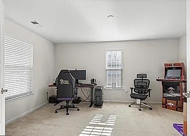 3rd image of 201 Freesia Ln