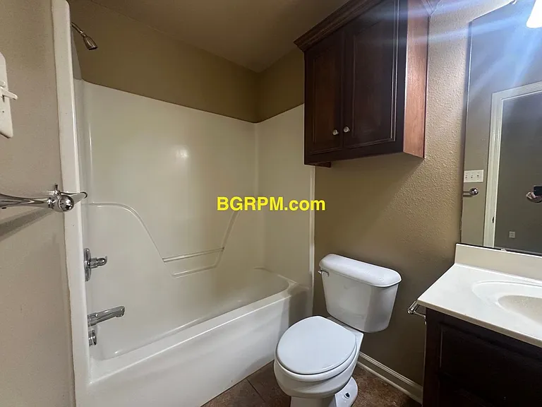 908-912-A & B Stanphil Rd — Photo 6