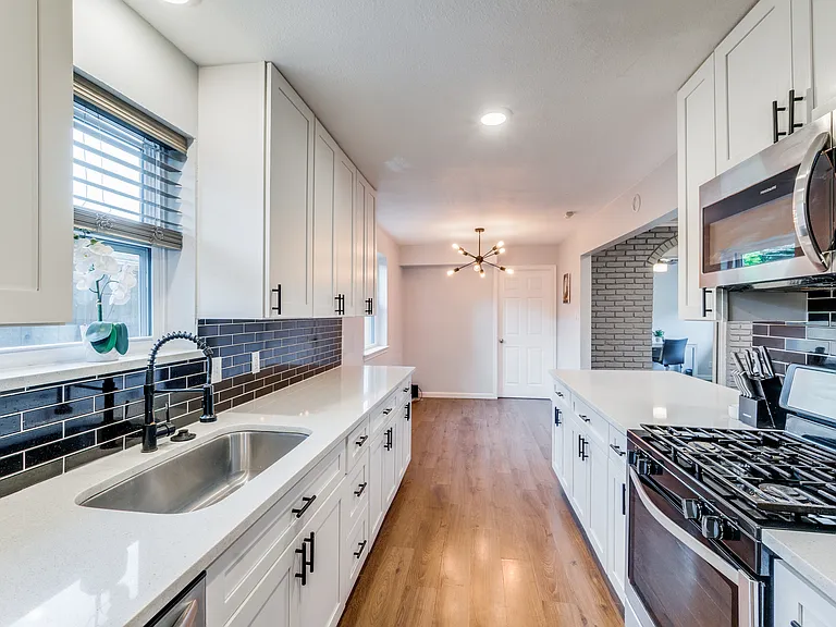 5221 Elkridge Dr — Photo 15