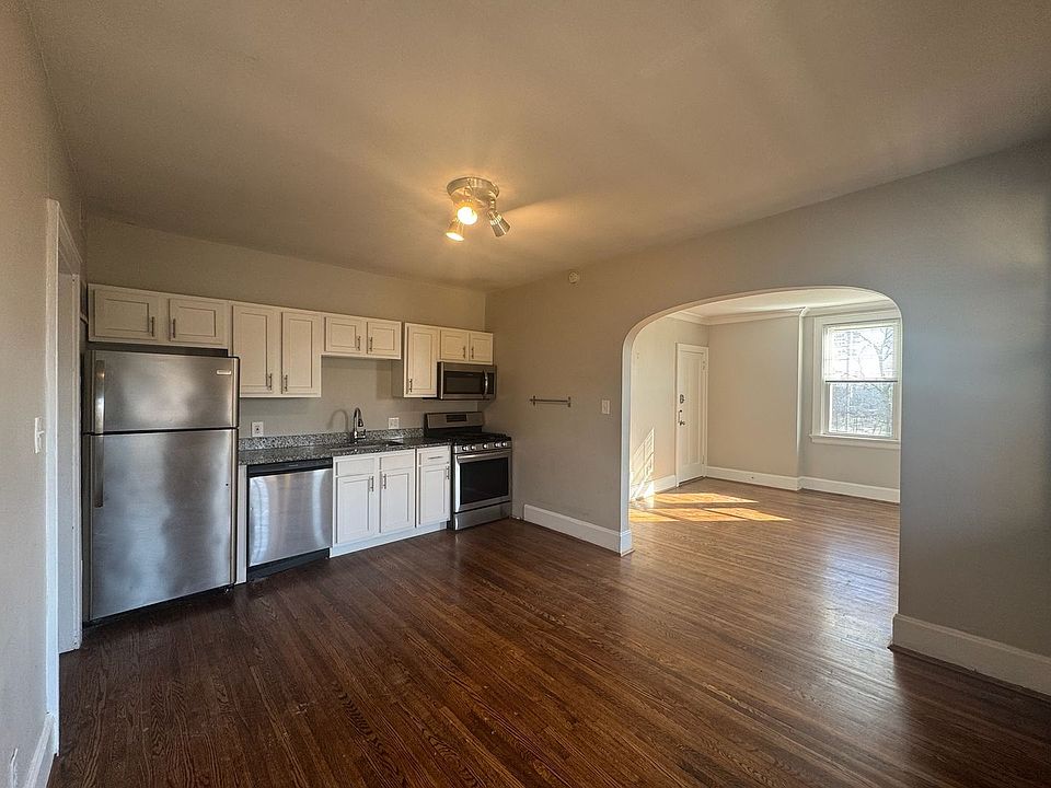 1st image of 1029 Dana Ave APT 4