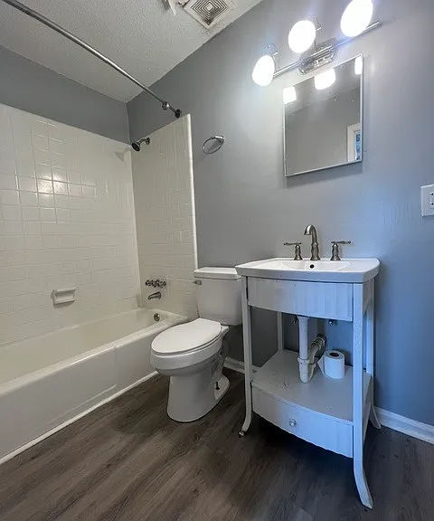 3100 Azalea Dr #B — Photo 10