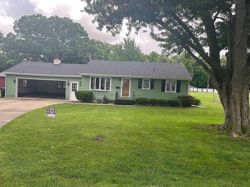 1st image of 6 Silverwood Dr