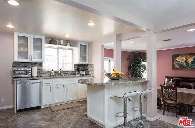 1st image of 6655 Ampere Ave