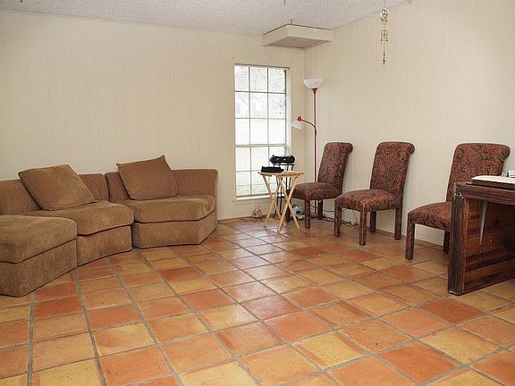 5th image of 12715 Burson Dr