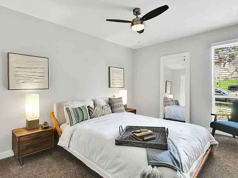 Park Capitol Apartment Homes — Photo 11