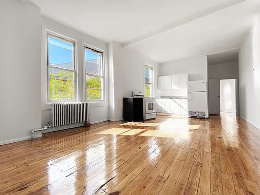 Rented by Coda Real Estate NYC | media 26