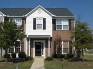 5939 Neuse Wood Dr, Raleigh, NC 27616