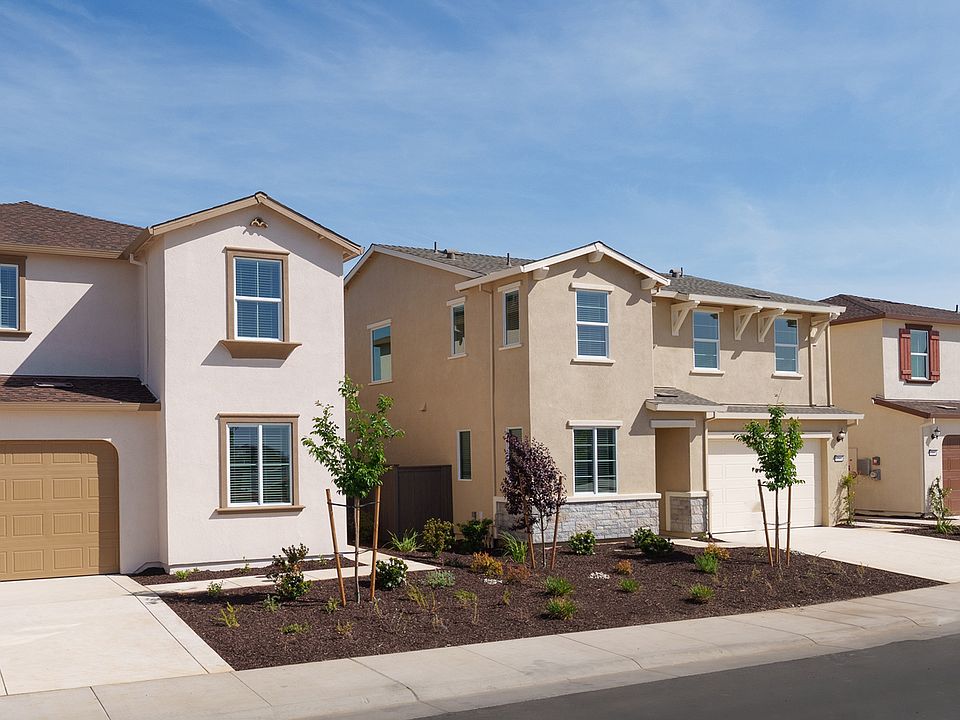 051225 Cyan Preserve Streetscape