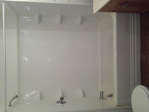 5th image of 357 W Park Ave #1