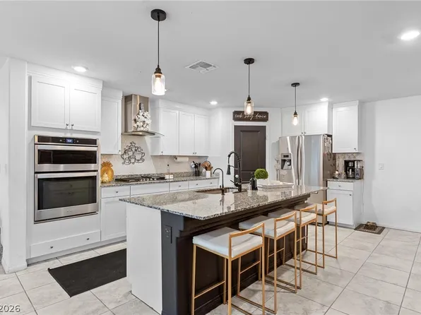 9247 Quartz Hills Ave, Las Vegas, NV 89178