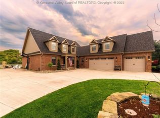 270 Peyton Cir, Winfield, WV 25213