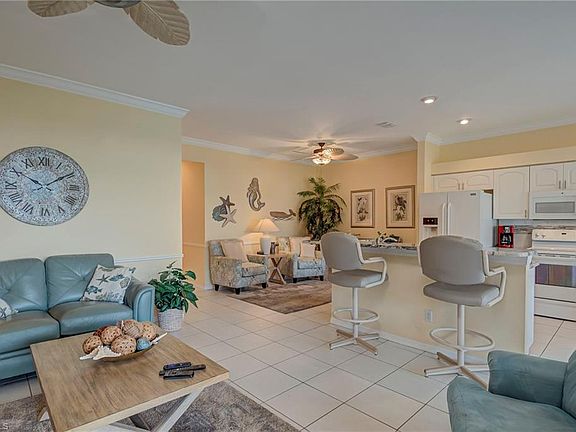 3rd image of 9747 Willow WAY
