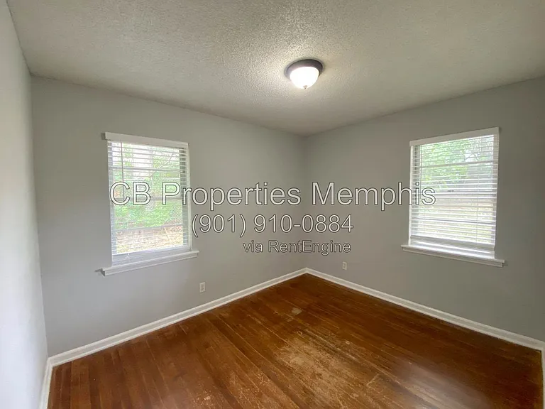 8282 Fayette Cv — Photo 3