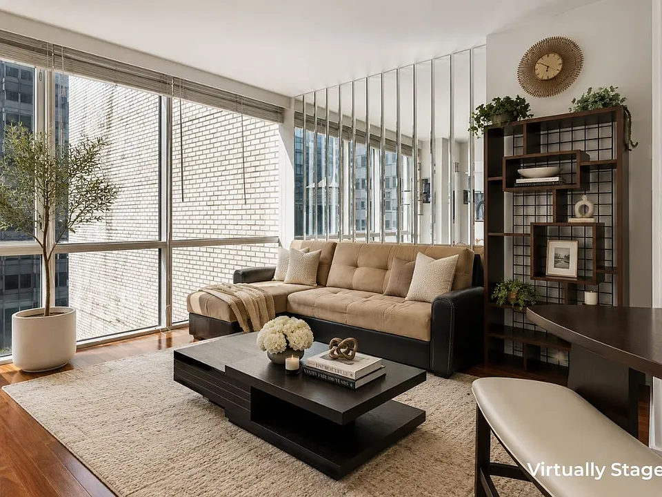 60 E 55th St #15B