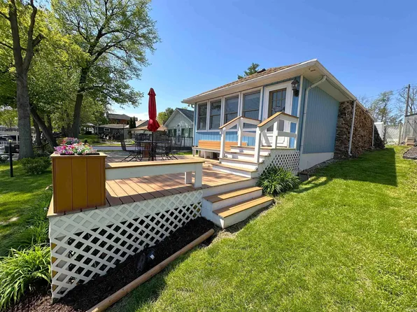 6855 N Skaggs Ct, Monticello, IN 47960