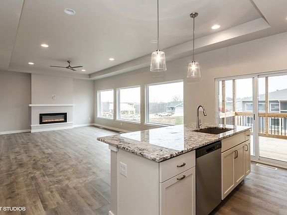 2nd image of 4584 Luke Dr