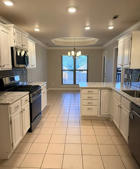3991 Buckingham Ter — Photo 3
