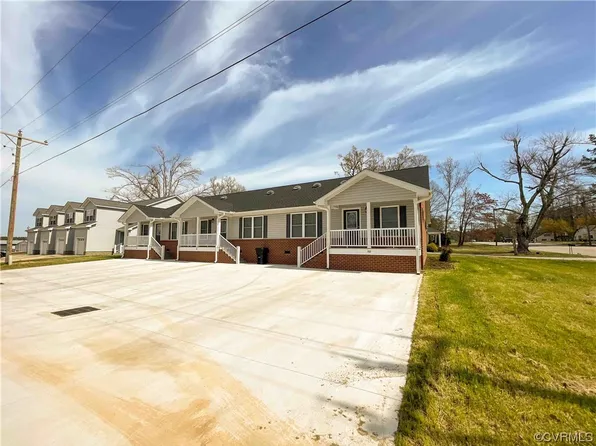 102-112 Maple St, Kenbridge, VA 23944