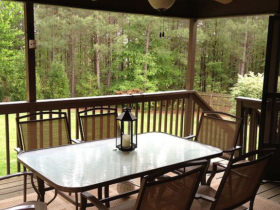 Beautiful Covered Porch 