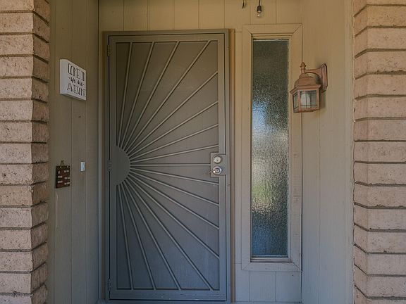 5th image of 3945 W Danbury Dr