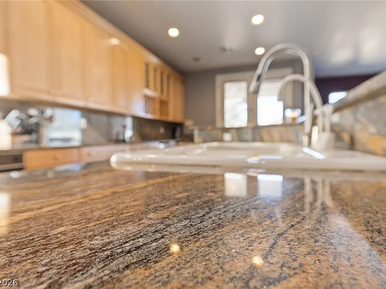 2066 Jupiter Hills Ln — Photo 12