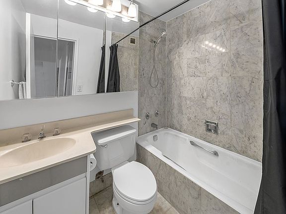 5th image of 200 Rector Pl APT 10K