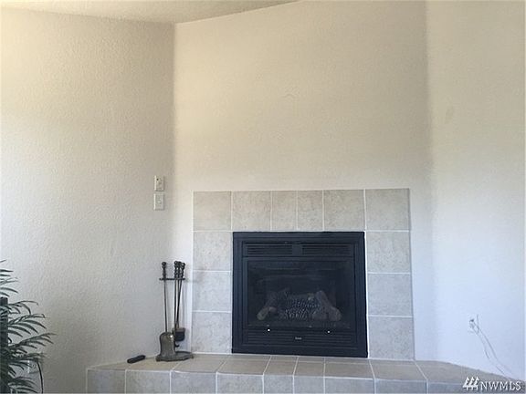 Beautiful Fireplace Area 