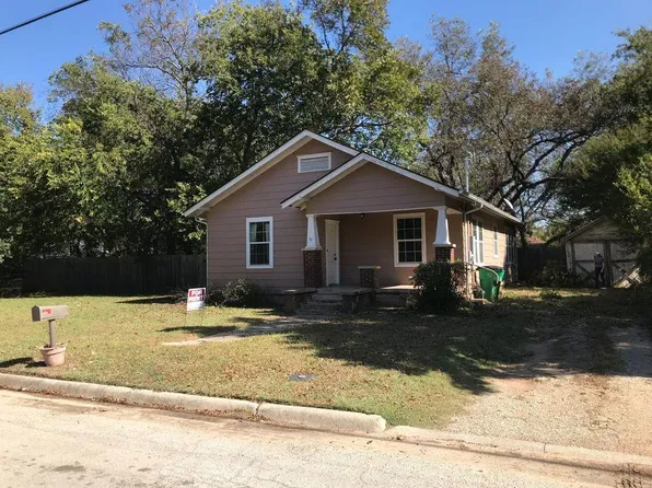 802 N Taylor St, Gainesville, TX 76240