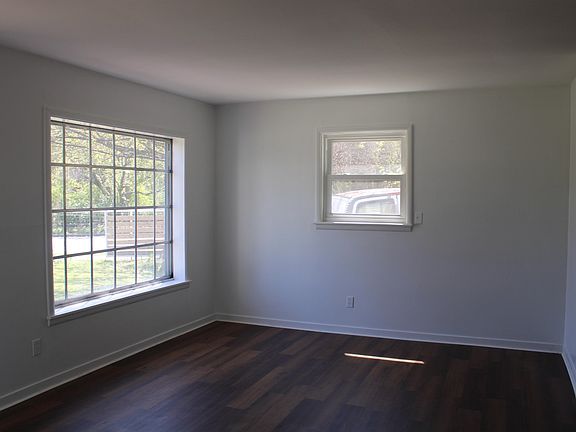 3rd image of 1825 Hartland St