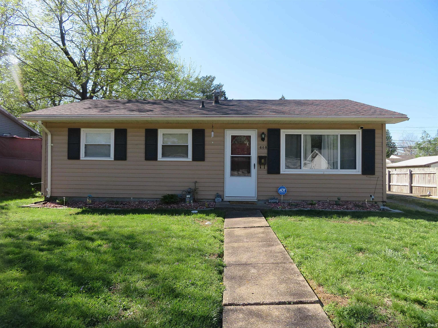608 Hanover Rd photo 1